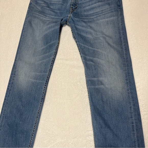 Levi's Men's Jeans 505 Regular Fit Straight Leg Light Wash Size 34 x 32 - Picture 3 of 15